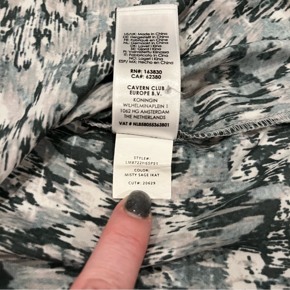 Liverpool Printed V Neck Long Sleeve Button Blouse size XL misty sage ikat - Picture 14 of 15